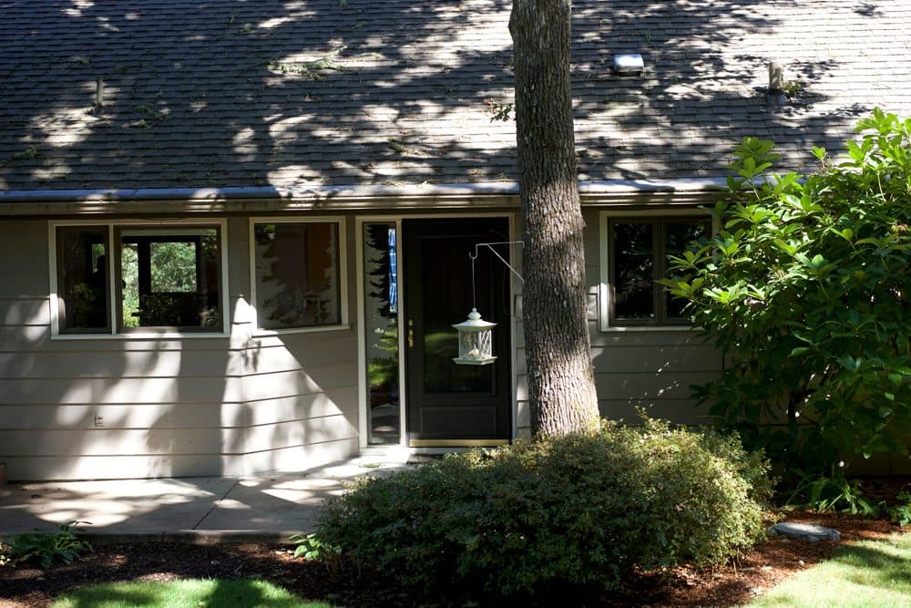 Supporting a Settled Foundation, Eugene, OR — helical piles, 0.75" lift
